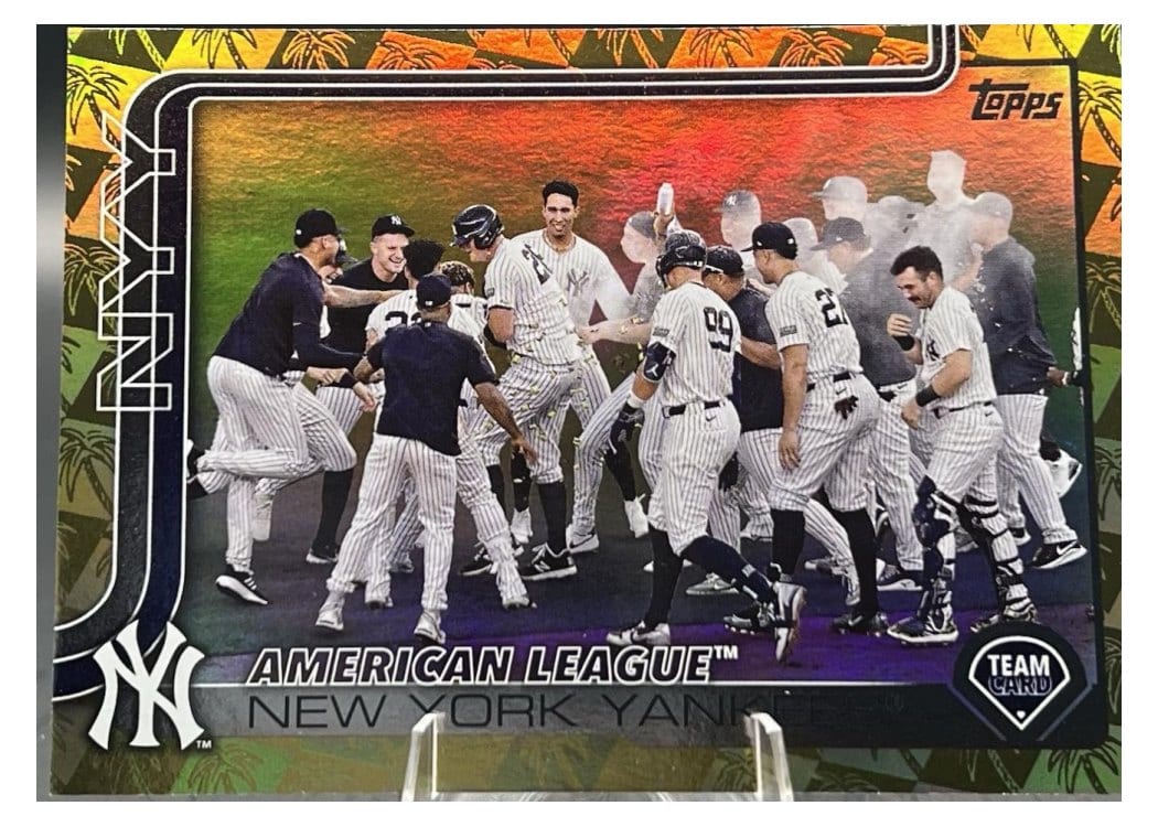 2025 Topps Base Set New York Yankees #123 card