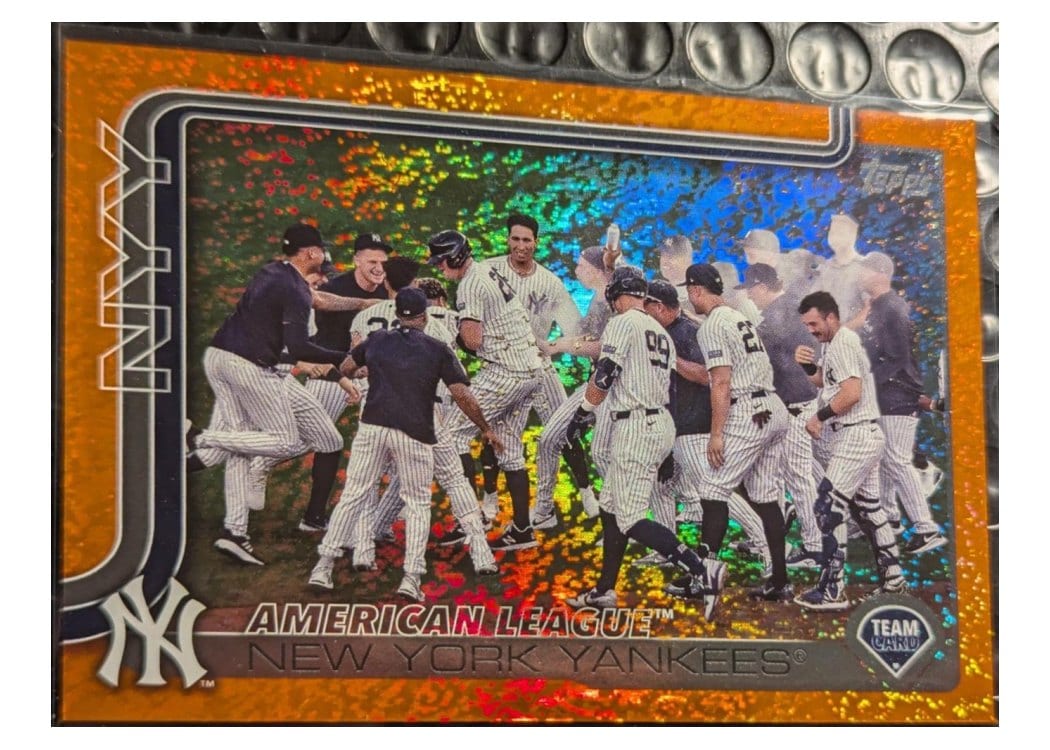 2025 Topps Base Set New York Yankees #123 card