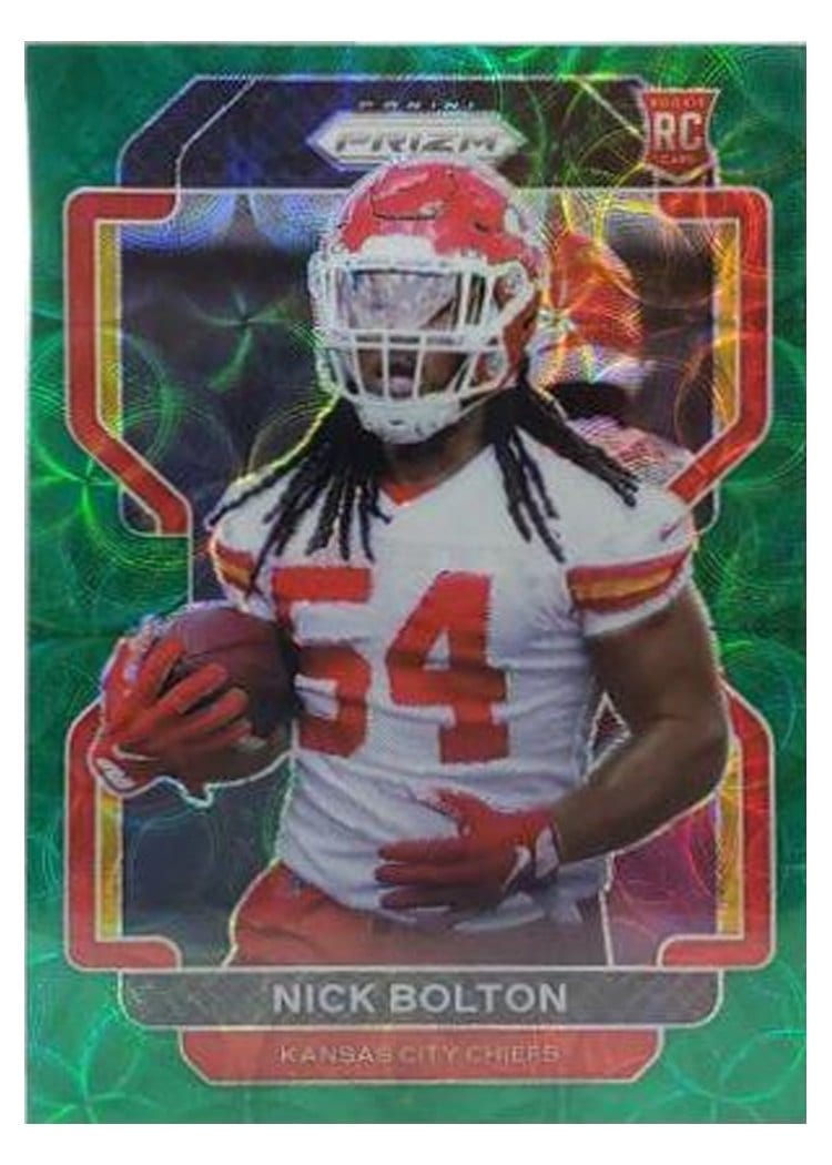 2021 Panini Prizm Base Set Nick Bolton #390 card
