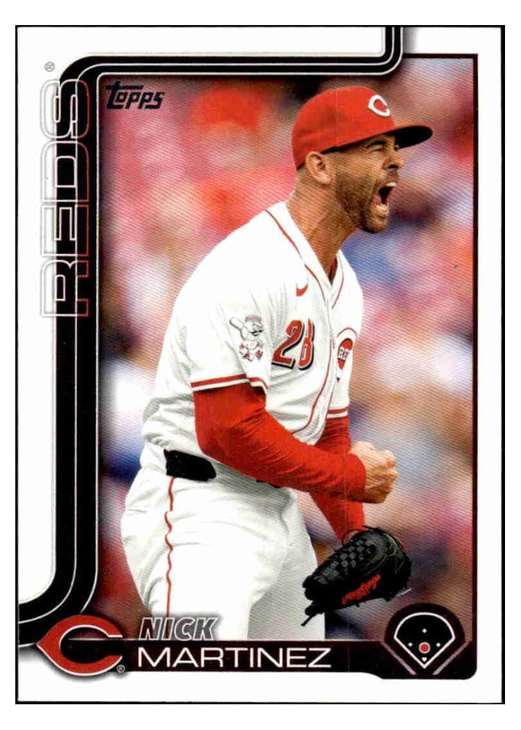 2025 Topps Base Set Nick Martinez #696 card