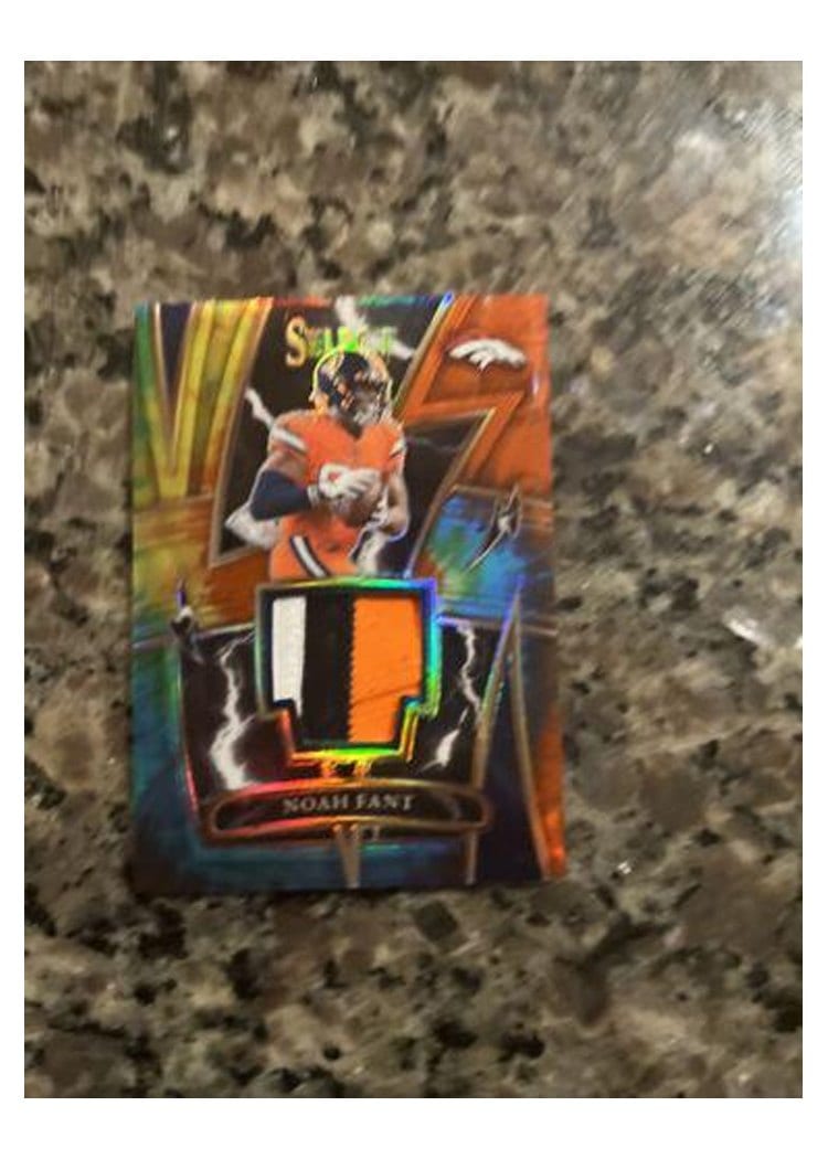 2021 Panini Select Base Set Noah Gray #394 card