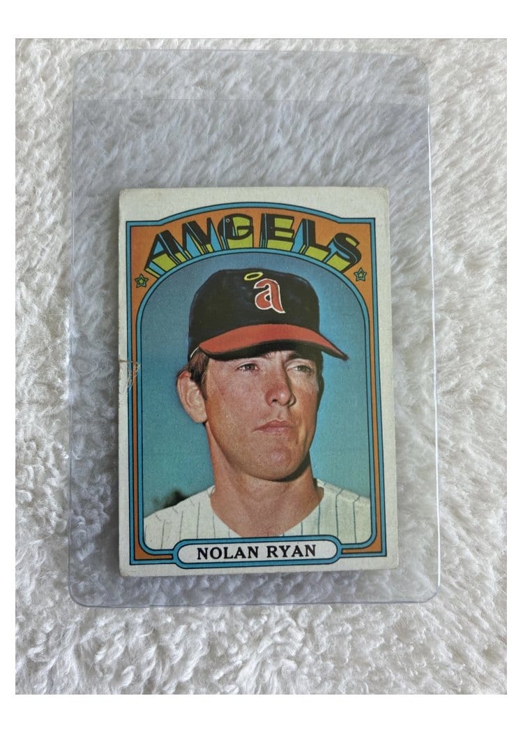 1972 Topps Base Set Nolan Ryan #595 card