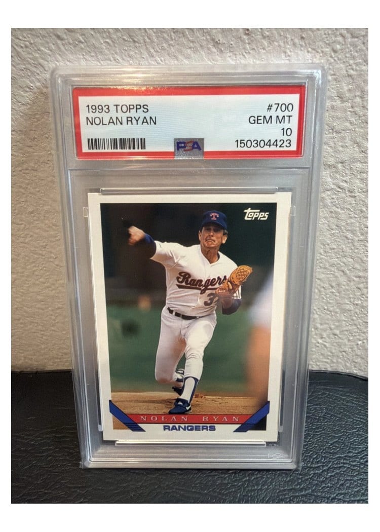 1993 Topps Base Set Nolan Ryan #700 card