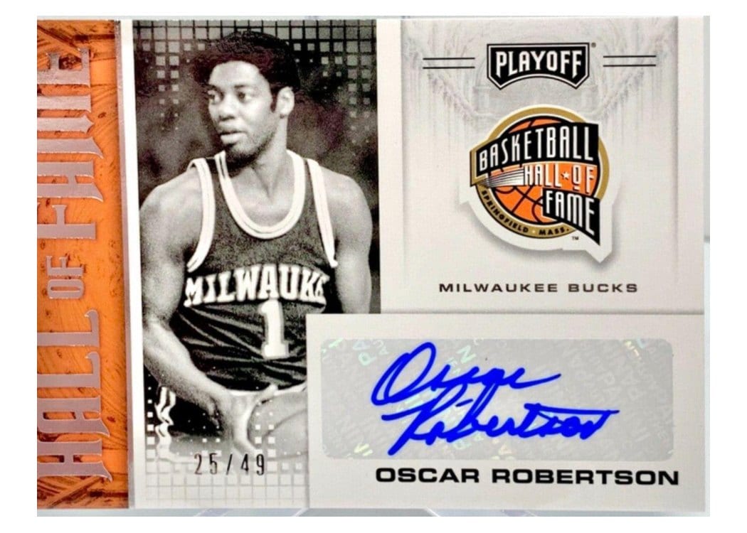 2020-21 Panini Chronicles Hall of Fame Autographs Oscar Robertson #HOF-OSC card
