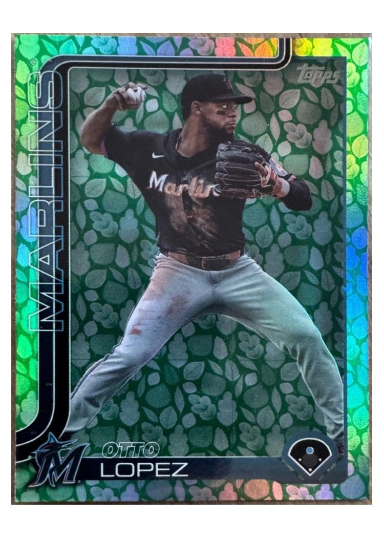 2025 Topps Base Set Otto Lopez Holiday #172 card