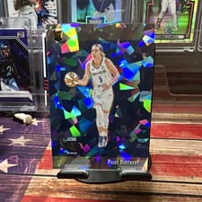 2025 Panini Select WNBA Score Select Throwback Paige Bueckers #18 card
