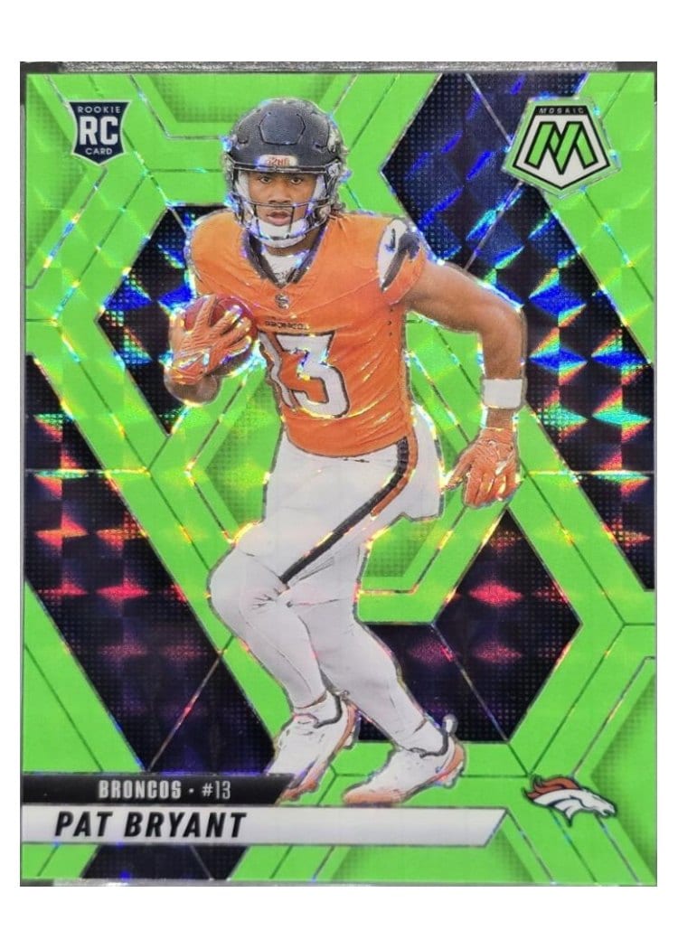 2025 Panini Mosaic Base Set Pat Bryant #379 card