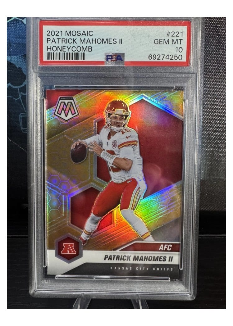 2021 Panini Mosaic Base Set Patrick Mahomes II #221 card