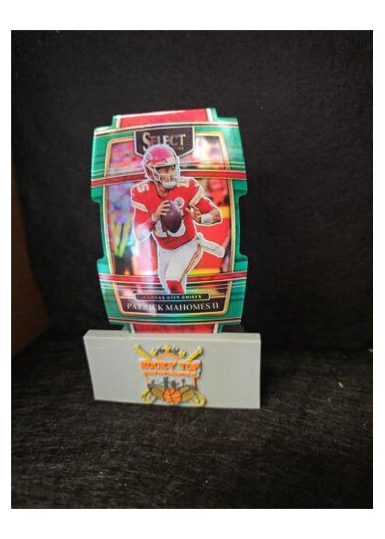 2021 Panini Select Base Set Patrick Mahomes II #2 card