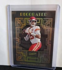2022 Panini Prestige Decorated Patrick Mahomes II #DE-2 card