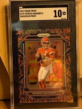 2022 Panini Prizm Patrick Mahomes II #139 card