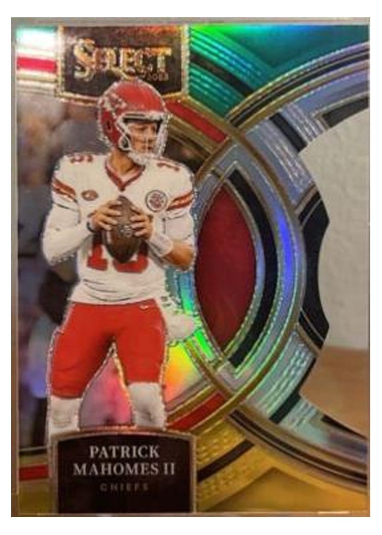 2023 Panini Select Base Set Patrick Mahomes II Green Yellow Prizm Die-Cut #140 card