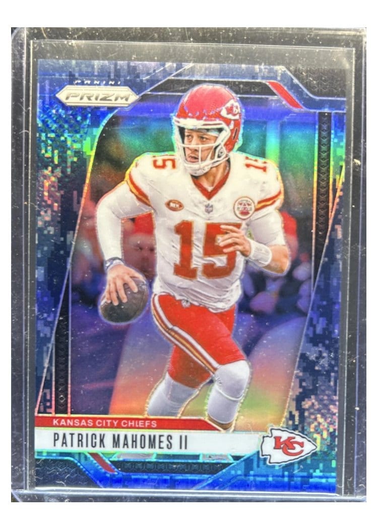 2024 Panini Prizm Patrick Mahomes II Navy Camo #138 card