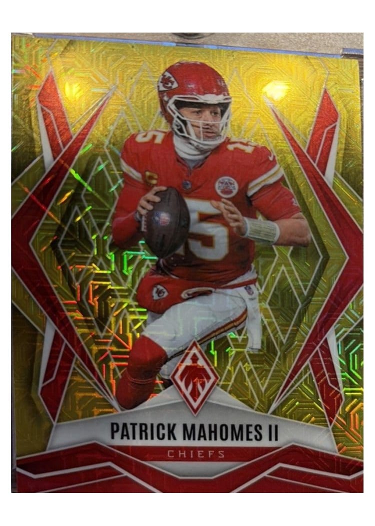 2025 Panini Phoenix Patrick Mahomes II Gold Mojo #1 card