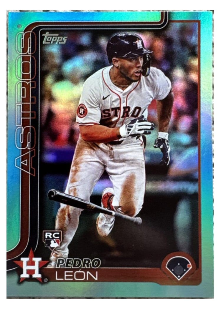 2025 Topps Base Set Pedro León #30 card