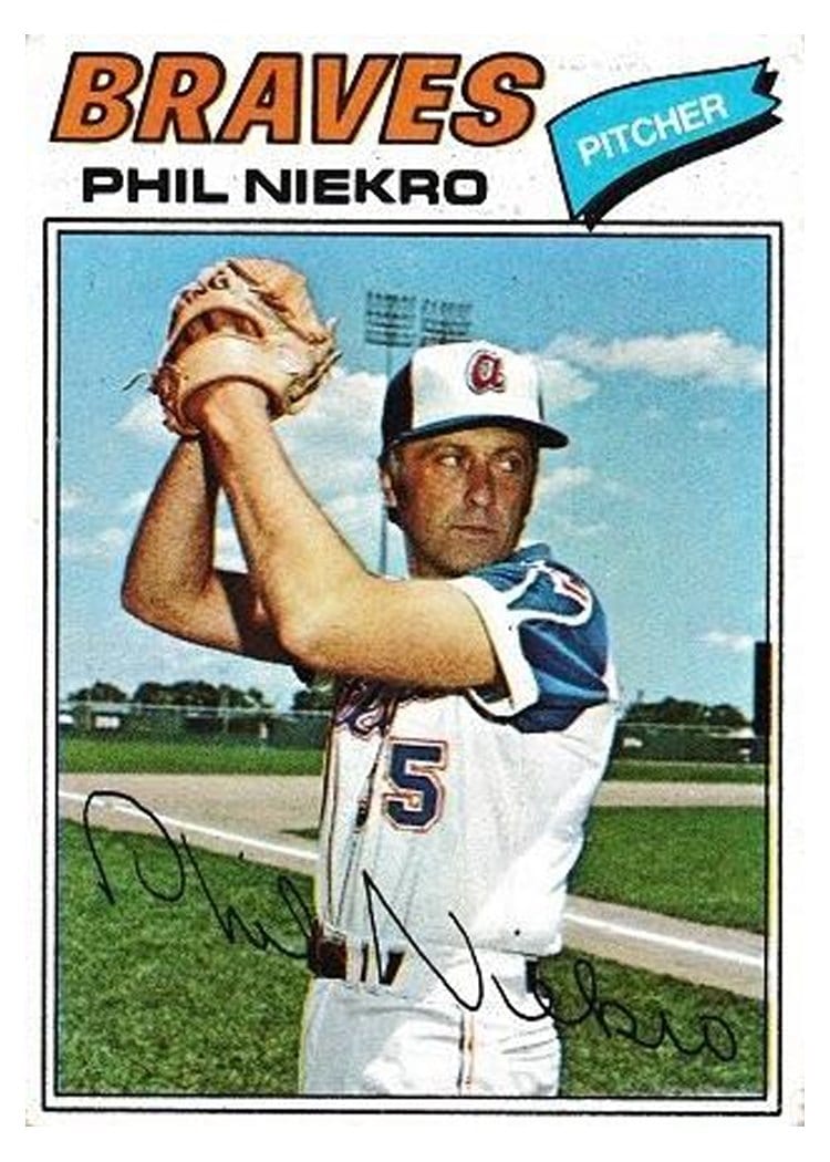 1977 Topps Phil Niekro #615 card