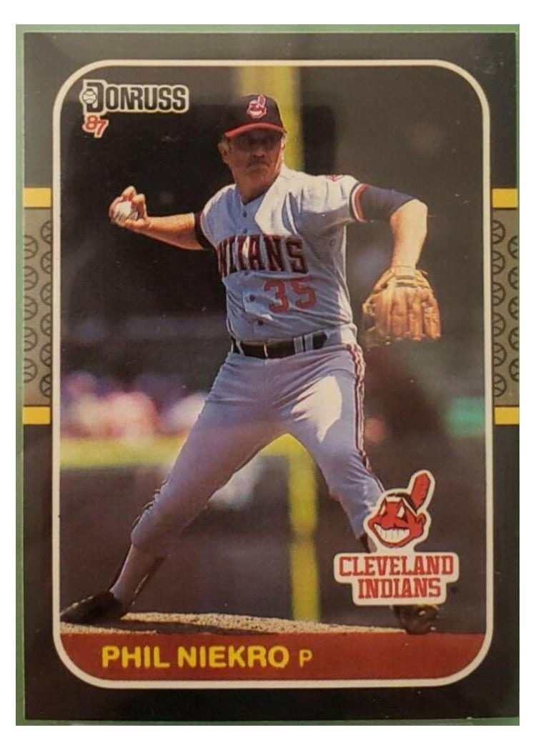 1987 Donruss Phil Niekro #465 card