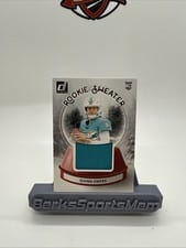 2025 Donruss Rookie Holiday Sweater Quinn Ewers #SWE-QES card