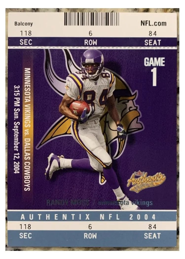 2004 Fleer Authentix Randy Moss #8 card