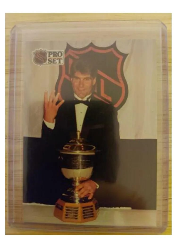 1991 Pro Set Ray Bourque #322 card