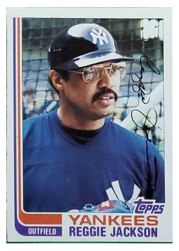 1982 Topps Base Set Reggie Jackson #300 card