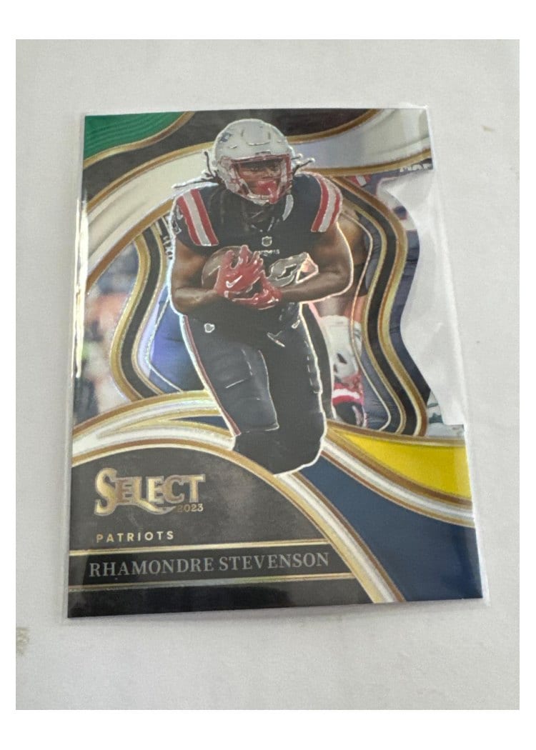 2023 Panini Select Base Set Rhamondre Stevenson #223 card