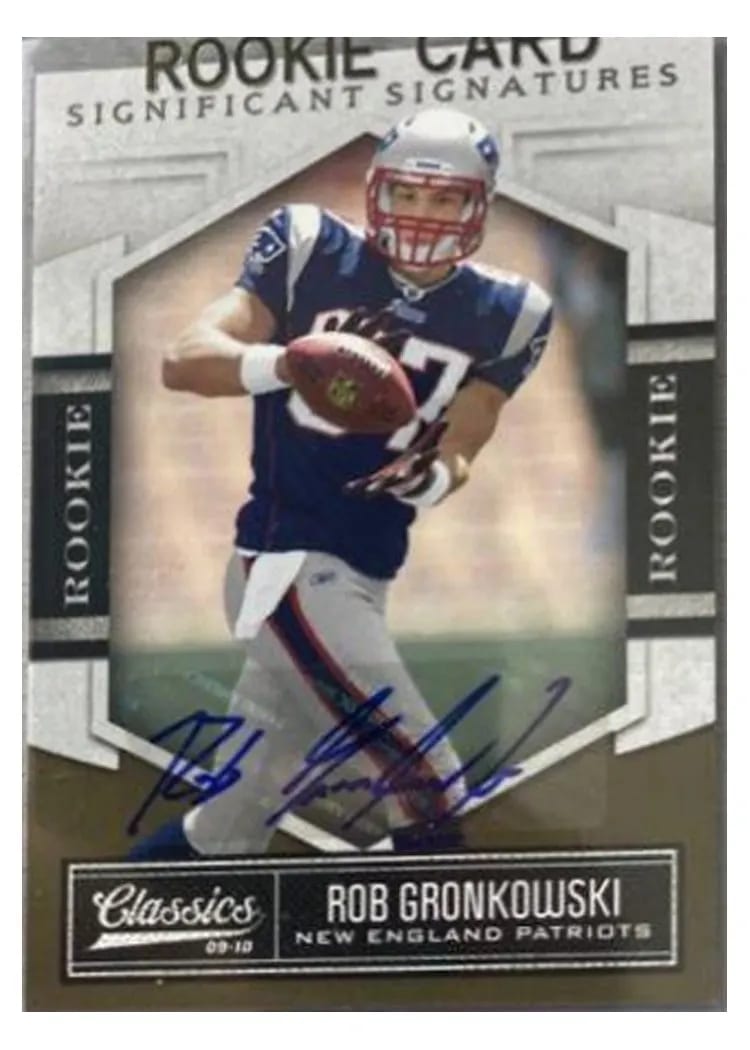 2010 Panini Classics Rob Gronkowski Significant Signatures Platinum #182