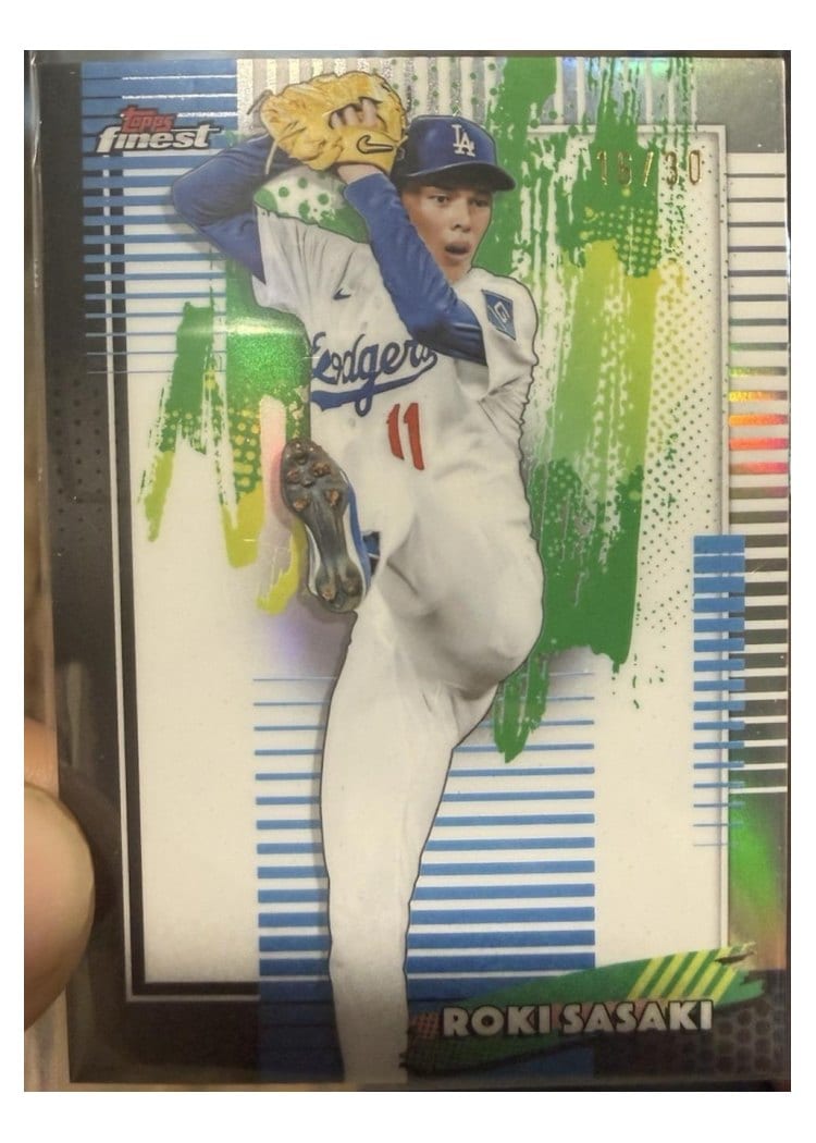 2026 Topps Finest Roki Sasaki #11 card