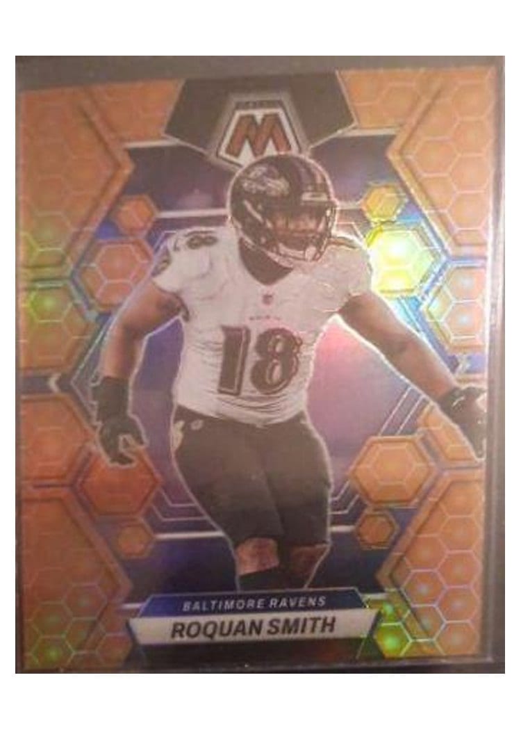 2023 Panini Mosaic Base Set Roquan Smith #16 card
