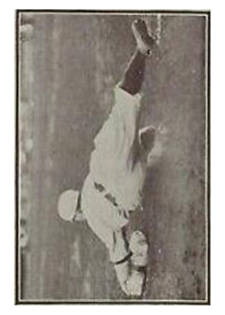 1913 Tom Barker Game Runner Sliding Hugging Base card
