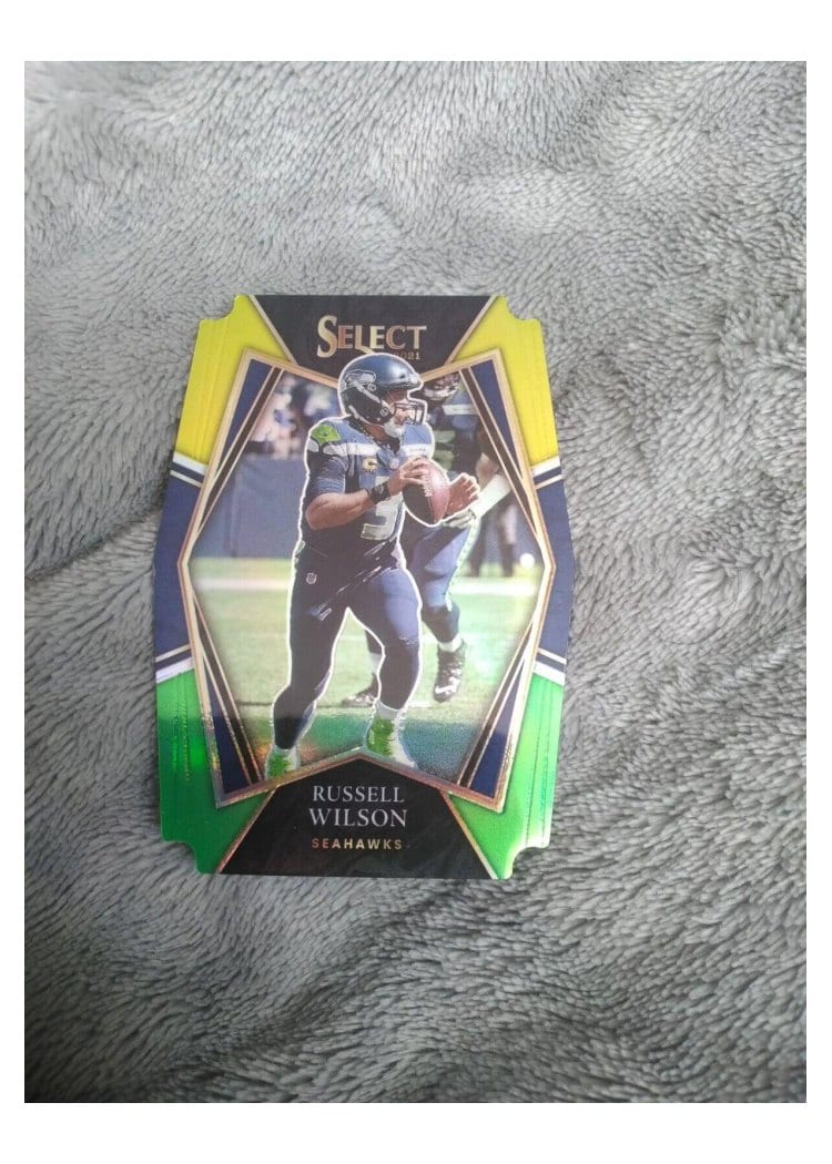 2021 Panini Select Base Set Russell Wilson #130 card