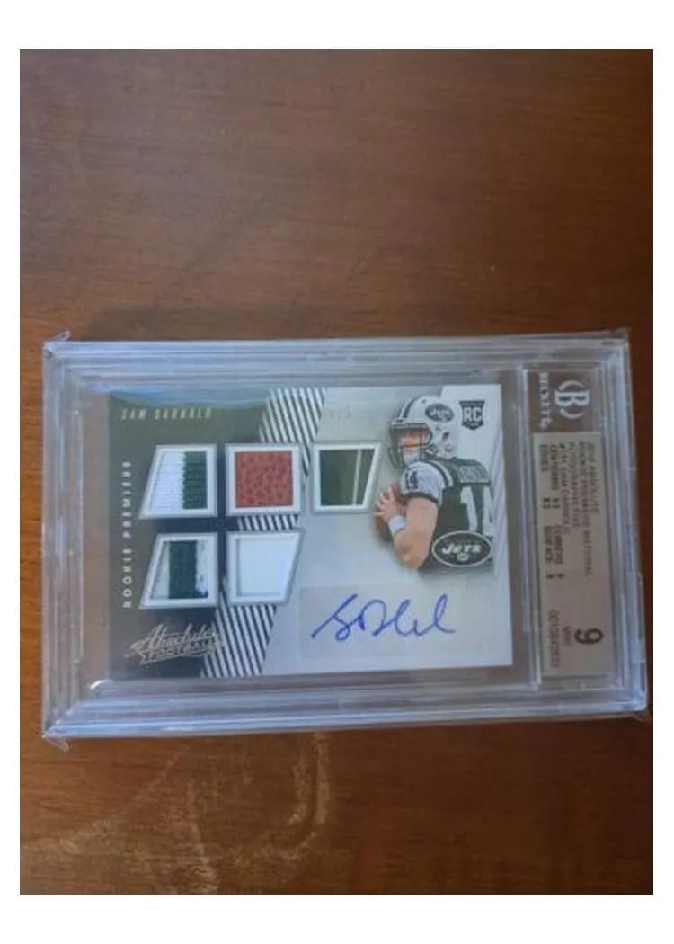 2018 Panini Absolute Sam Darnold Material Autograph Five #151 card