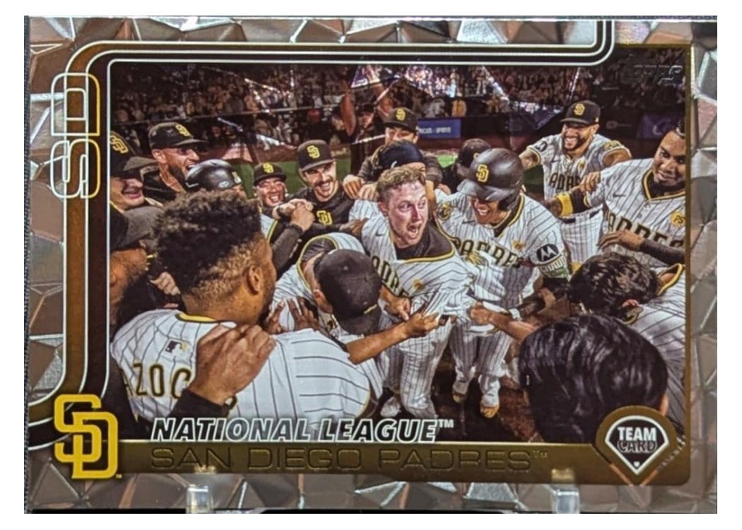 2025 Topps Base Set San Diego Padres #39 card