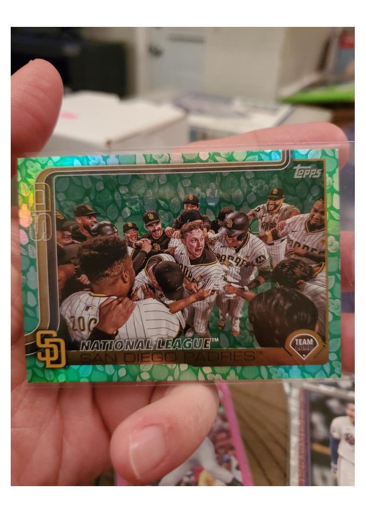 2025 Topps Base Set San Diego Padres #39 card