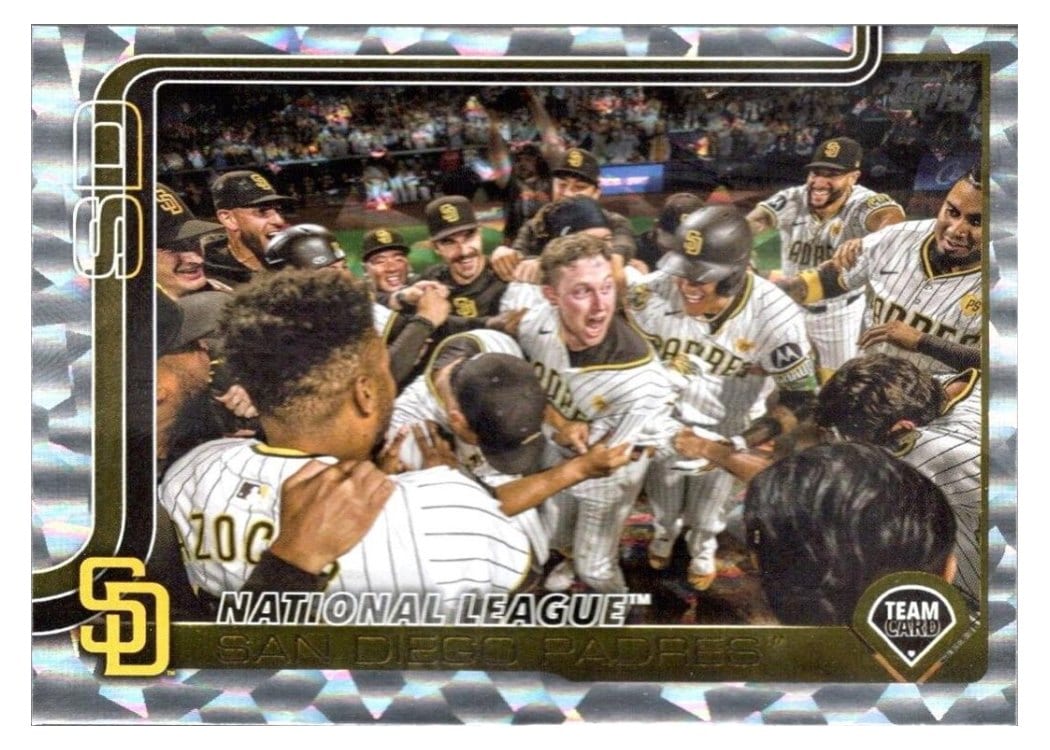 2025 Topps Base Set San Diego Padres Silver Cracked #39 card