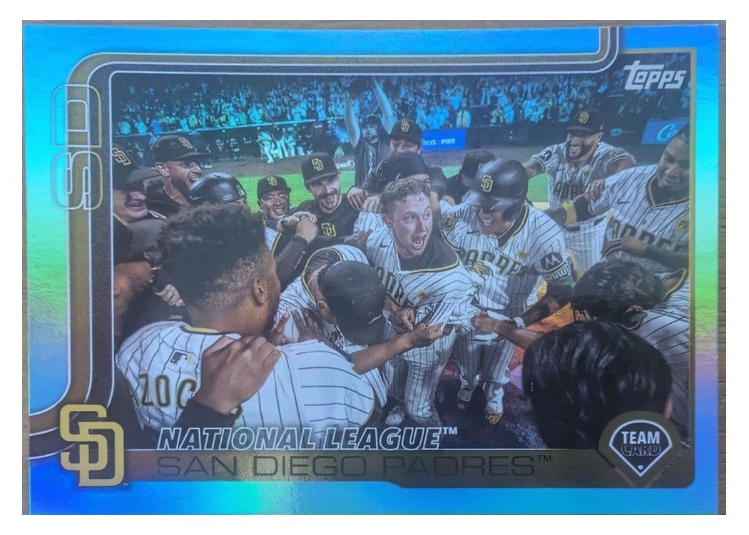 2025 Topps Base Set San Diego Padres Aqua Foil #39 card