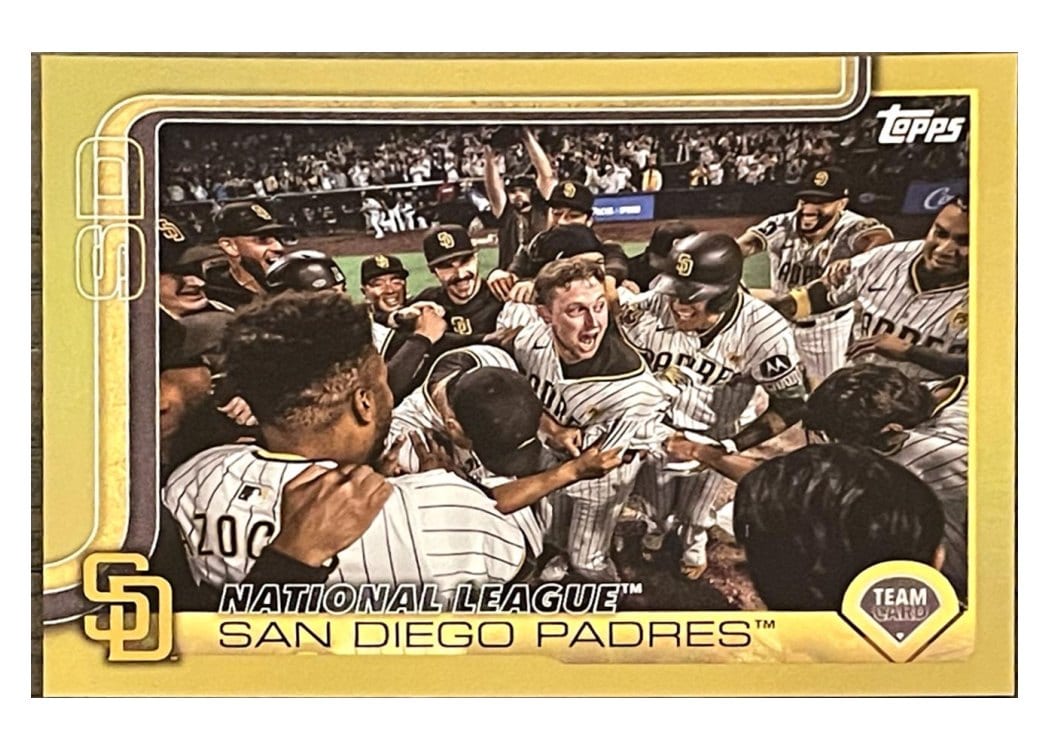 2025 Topps Base Set San Diego Padres Gold Rainbow #39 card