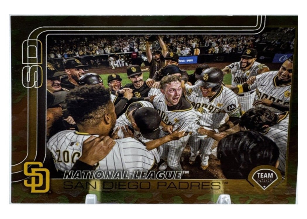 2025 Topps Base Set San Diego Padres #39 card