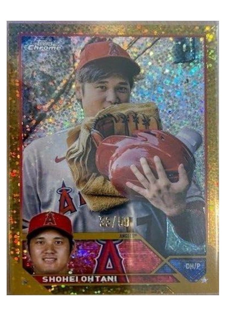 2023 Topps Chrome Shohei Ohtani #17 card