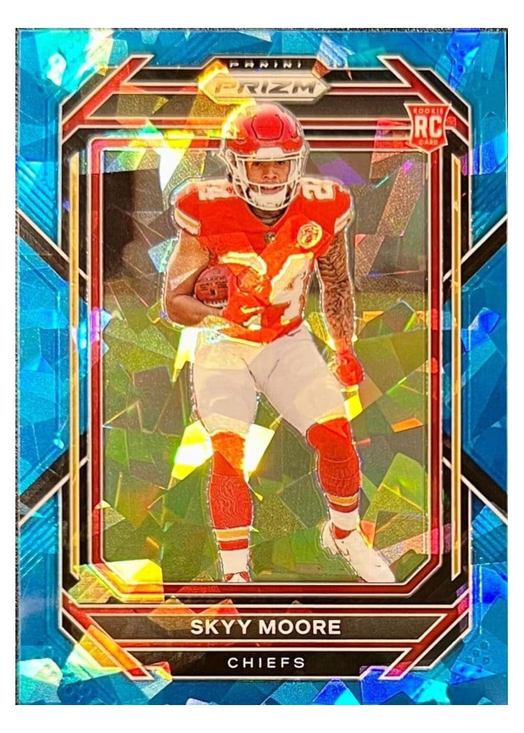2022 Panini Prizm Base Set Skyy Moore Blue Ice #331 card