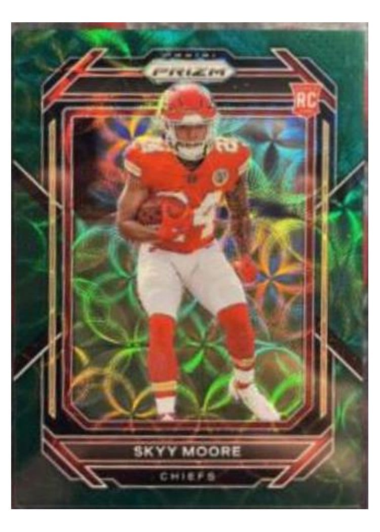 2022 Panini Prizm Base Set Skyy Moore #331 card