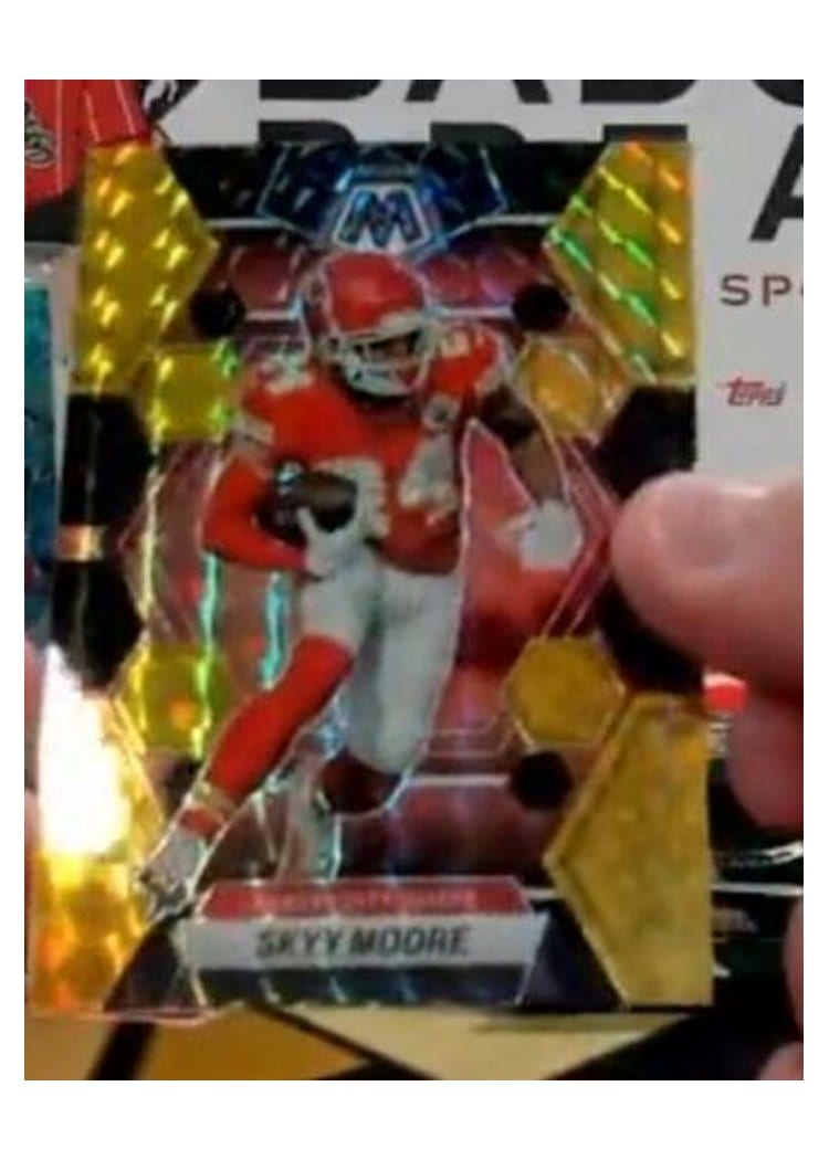 2023 Panini Mosaic Base Set Skyy Moore #111 card