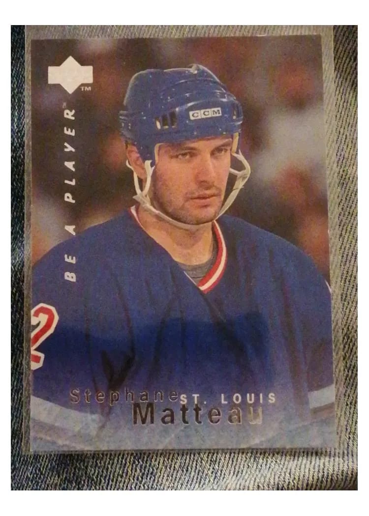 1995 Upper Deck Be a Player Stephane Matteau #5 card