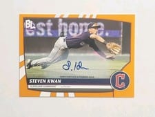 2023 Topps Big League Electric Orange Autographs Steven Kwan #32 card