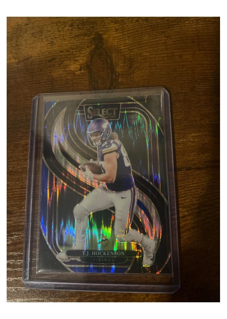 2024 Panini Select Base Set T.J. Hockenson Black Blue Prizm Shock #194 card