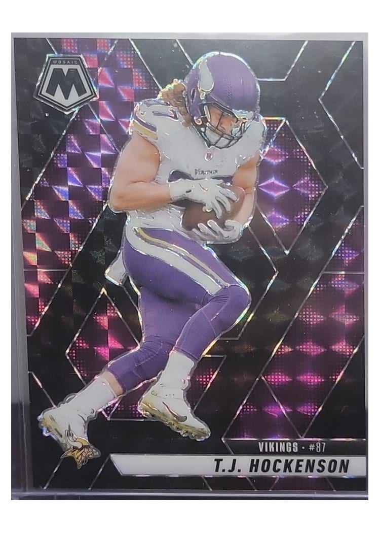 2025 Panini Mosaic Base Set T.J. Hockenson #117 card