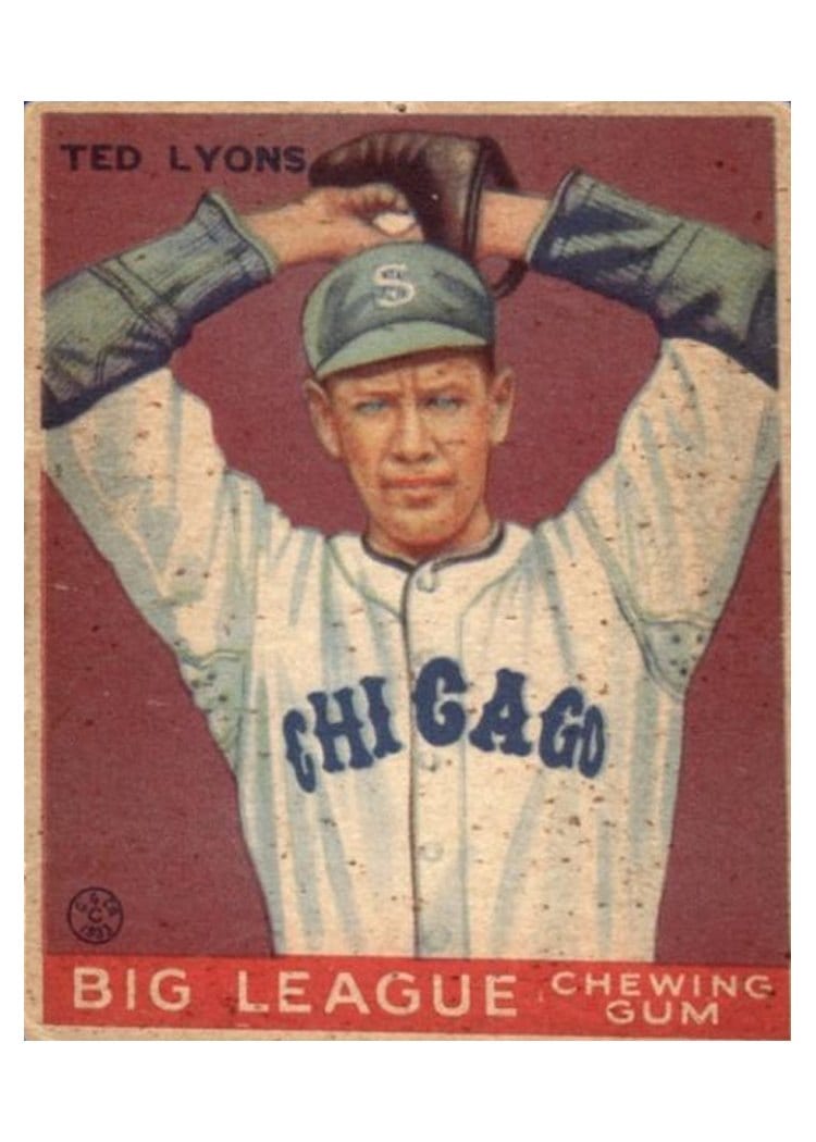 1933 Goudey Ted Lyons #7 card