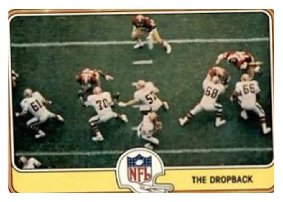 1981 Fleer Team Action The Dropback #85 card