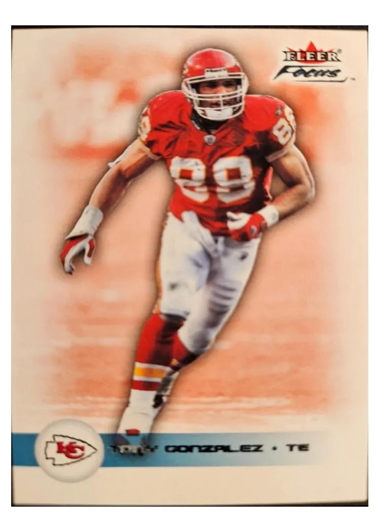 2003 Fleer Focus Tony Gonzalez card
