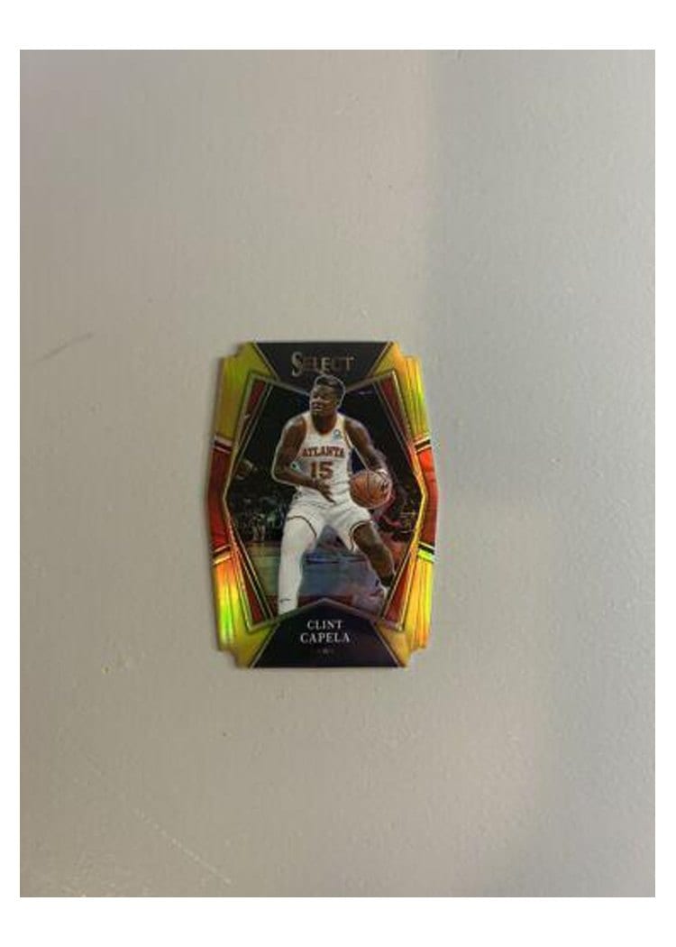 2022-23 Panini Select Base Set Trae Young #166 card